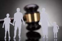 Ustalenie ojcostwa przez sąd rodzinny w NY